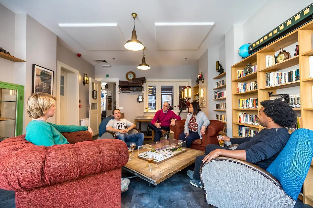 Train Cabin Hostel Schaerbeek