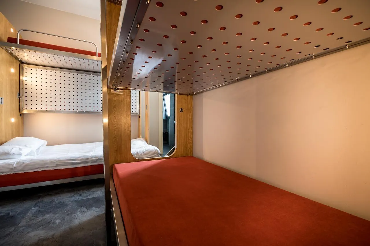 Train Cabin Hostel Schaerbeek 0*,