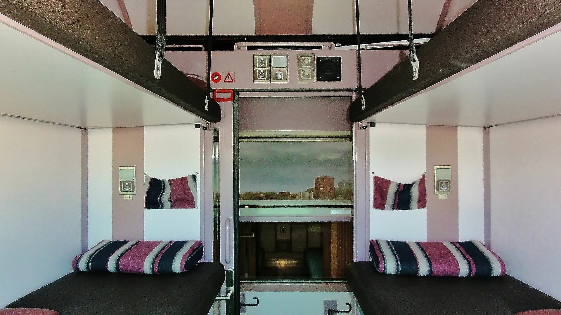 Train Cabin Hostel Schaerbeek